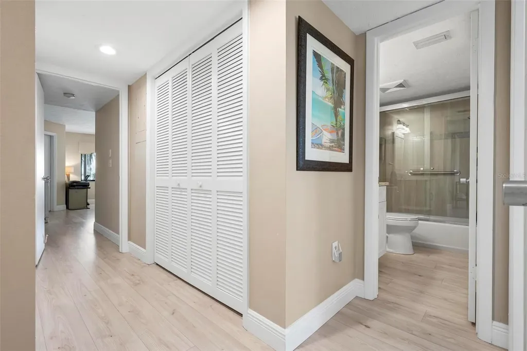 1900 Cove II Place Sarasota FL 34242
