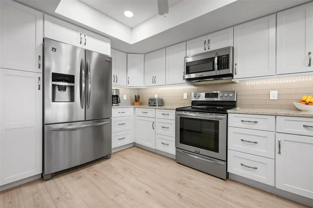 1900 Cove II Place Sarasota FL 34242