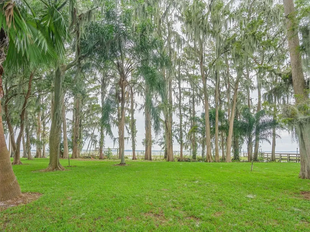 16 Cypress Drive Eustis FL 32726