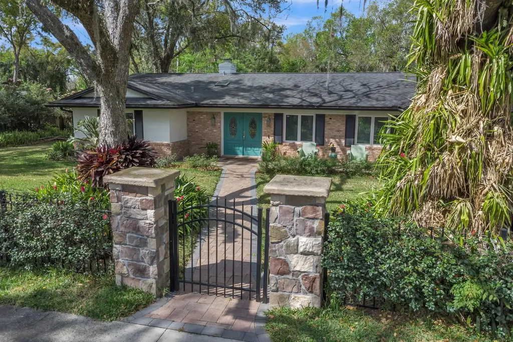 137 Tangerine Avenue Oviedo FL 32765