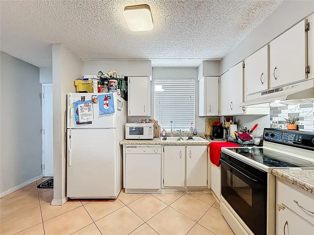 6065 NW 186th Street Hialeah FL 33015