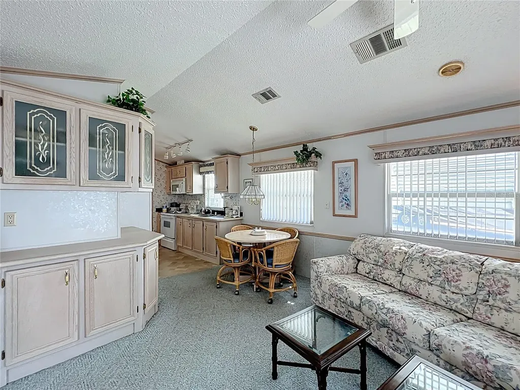 194 Big Pine Avenue S Frostproof FL 33843