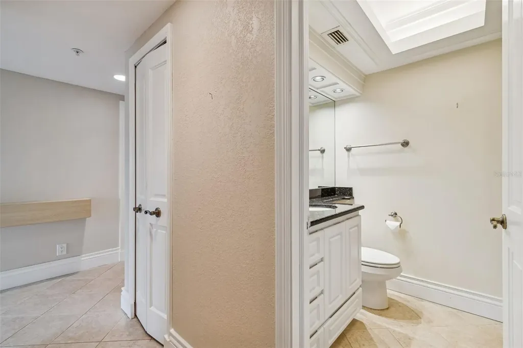 36750 Us 19 N Palm Harbor FL 34684