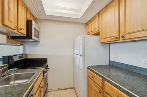 36750 Us 19 N Palm Harbor FL 34684