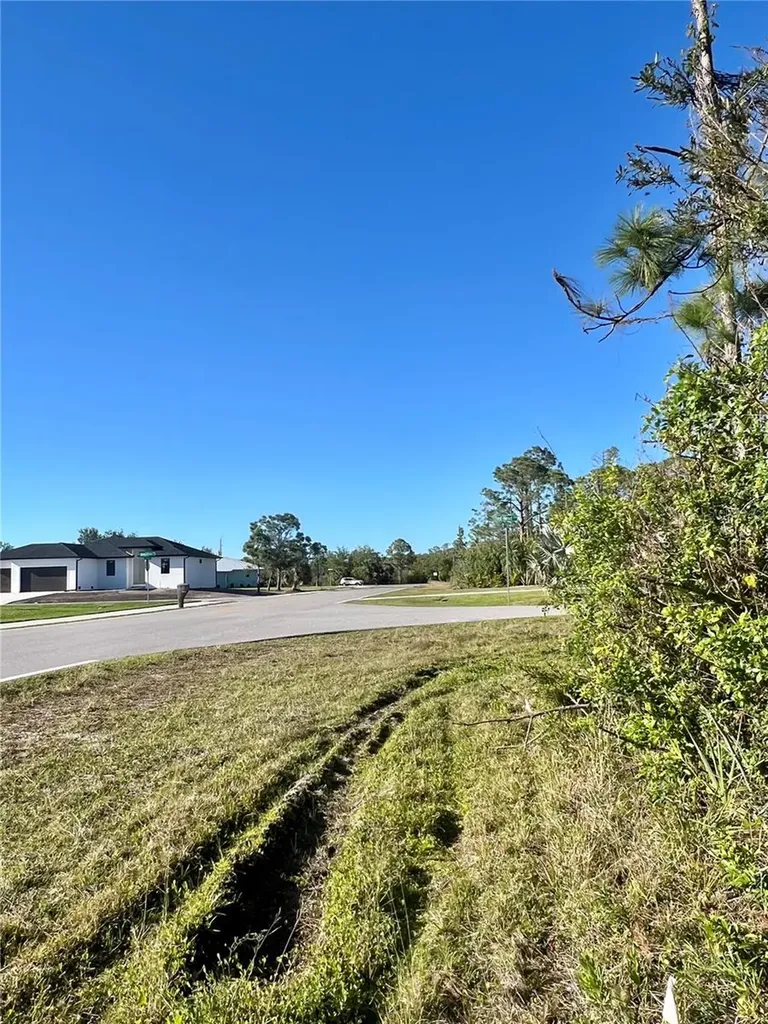 15249 Red Head Avenue Port Charlotte FL 33981