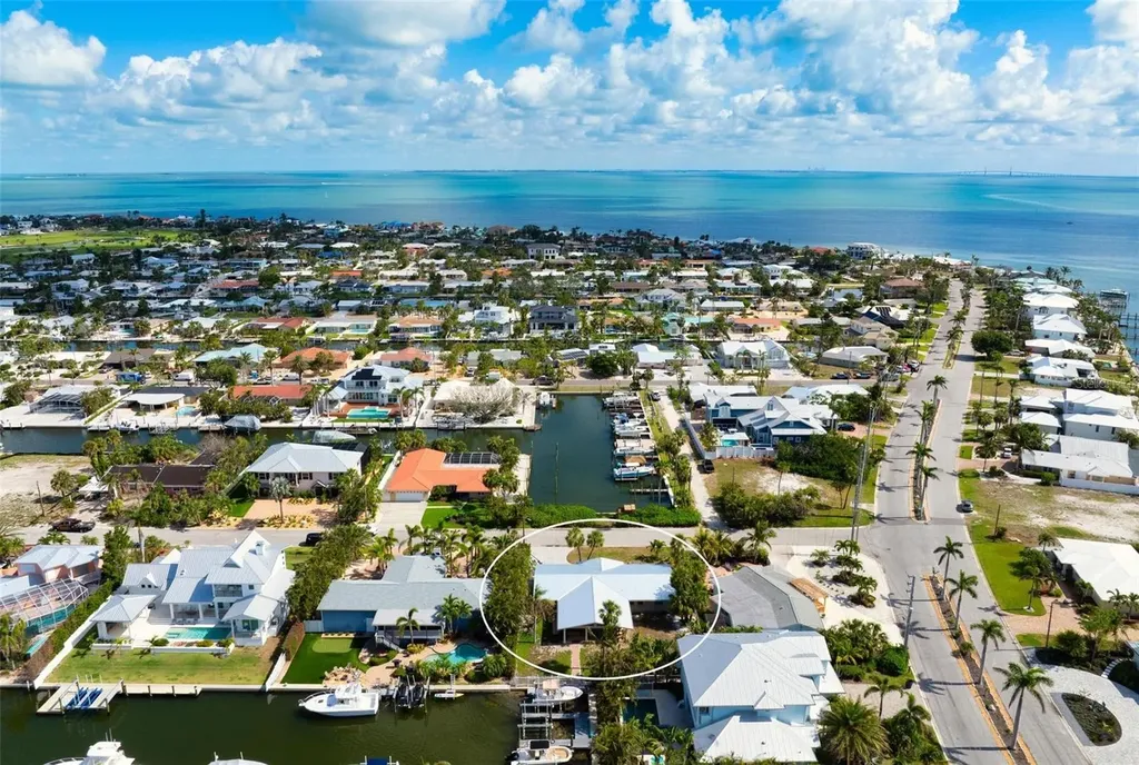 602 Baronet Lane Holmes Beach FL 34217