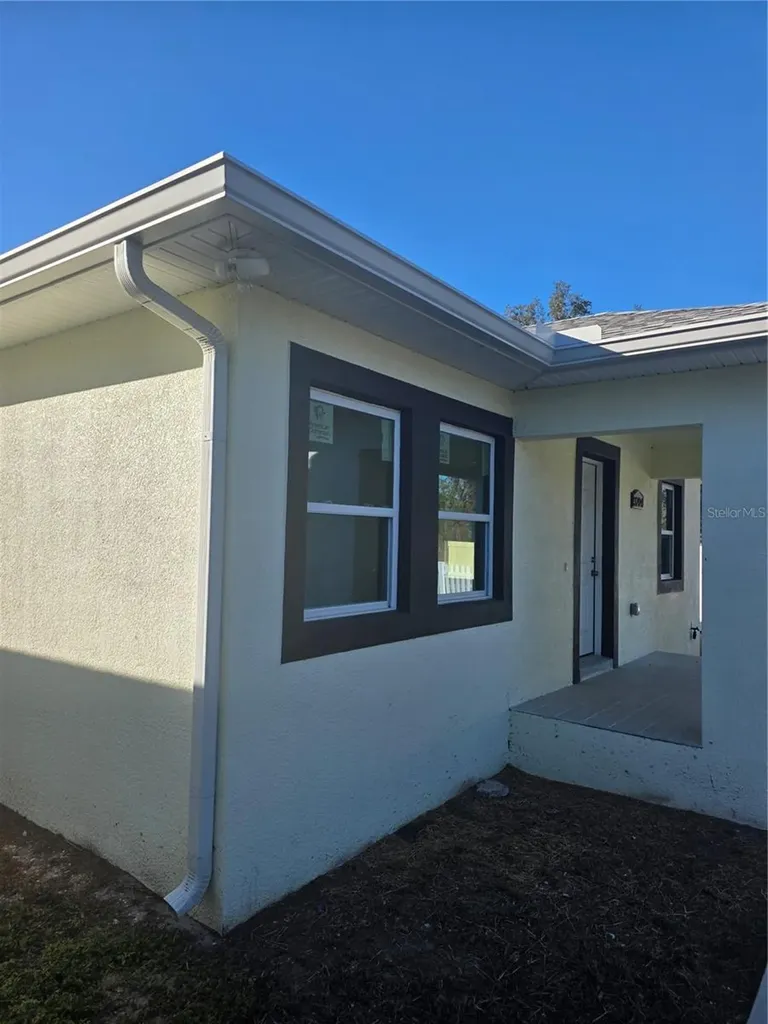 3704 Smith Tree Street Tampa FL 33619