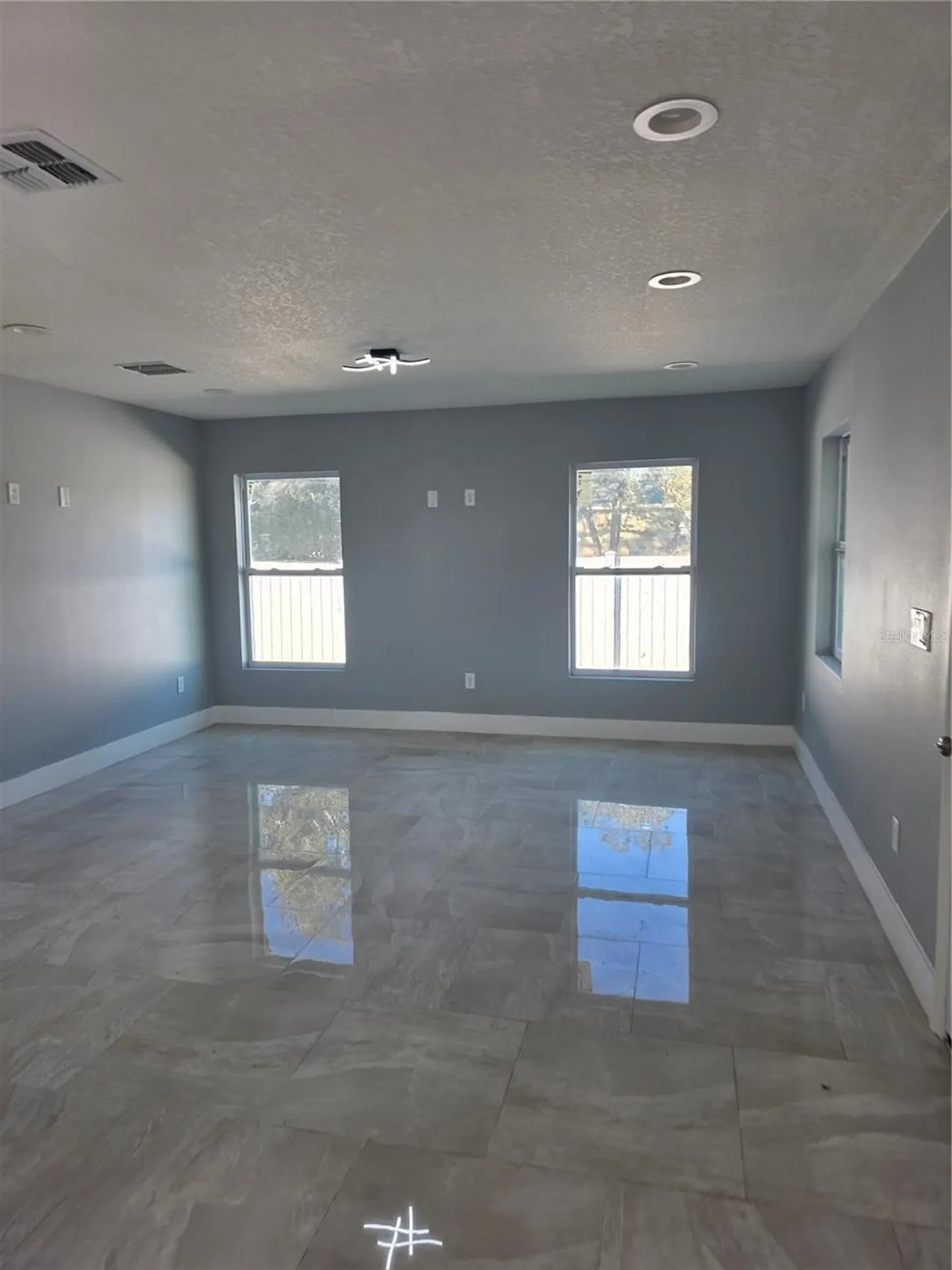 3704 Smith Tree Street Tampa FL 33619