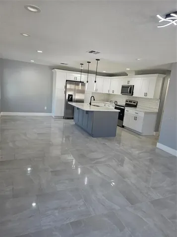 3704 Smith Tree Street Tampa FL 33619