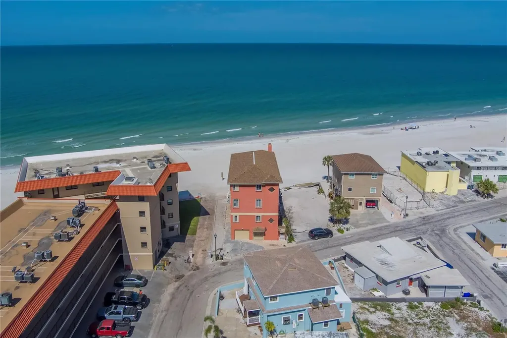 17606 Lee Avenue Redington Shores FL 33708