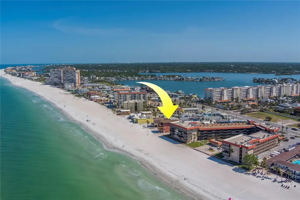 17606 Lee Avenue Redington Shores FL 33708