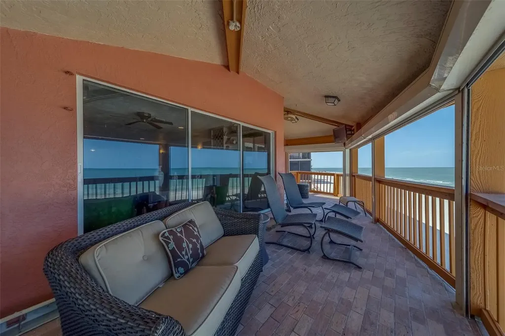 17606 Lee Avenue Redington Shores FL 33708