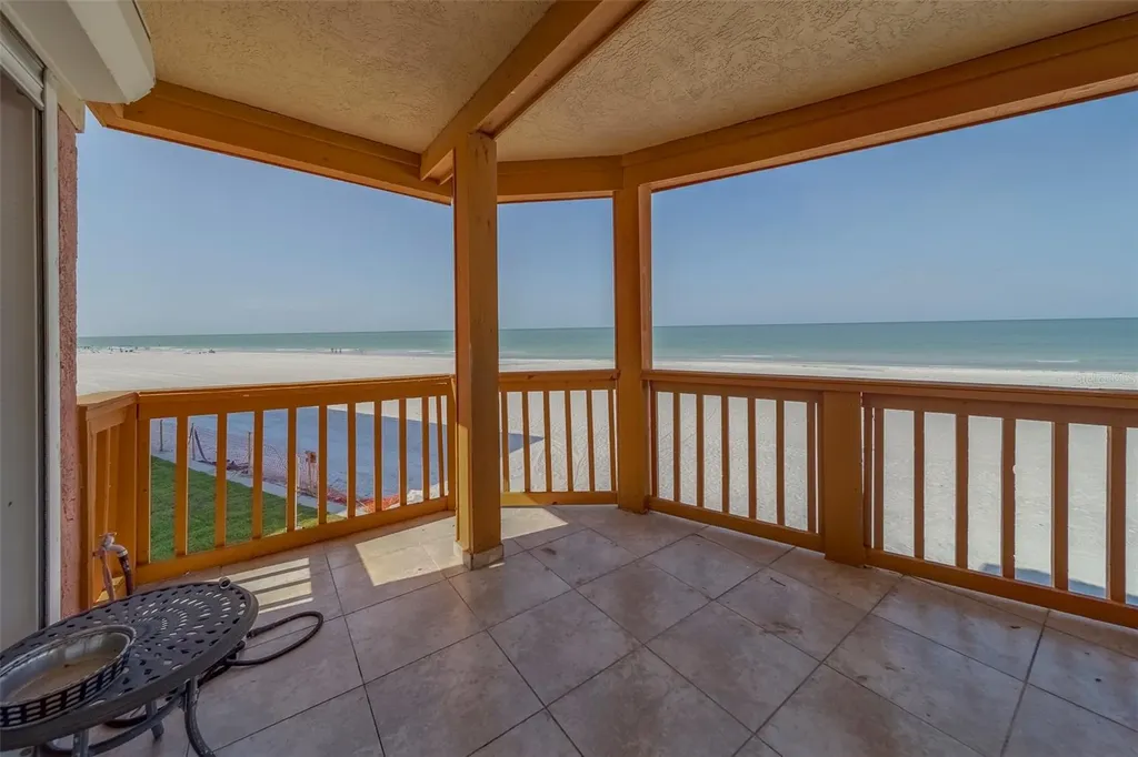17606 Lee Avenue Redington Shores FL 33708