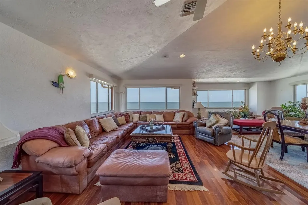 17606 Lee Avenue Redington Shores FL 33708