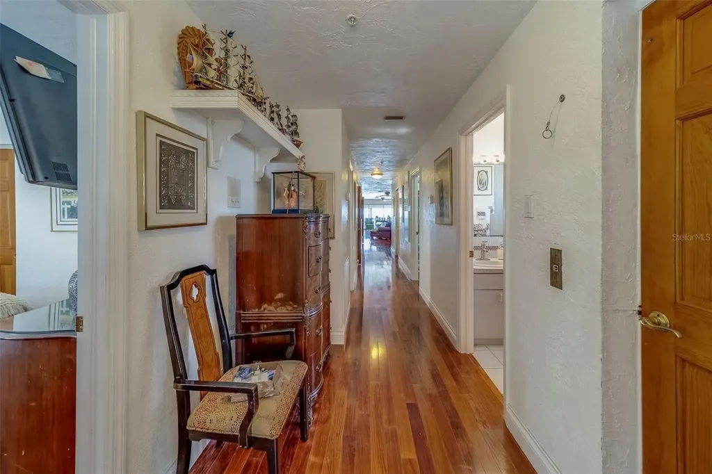 17606 Lee Avenue Redington Shores FL 33708