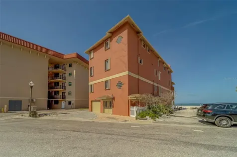 17606 Lee Avenue Redington Shores FL 33708