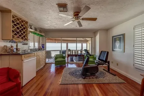 17606 Lee Avenue Redington Shores FL 33708
