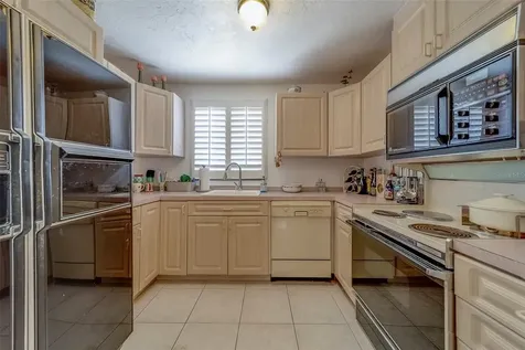 17606 Lee Avenue Redington Shores FL 33708