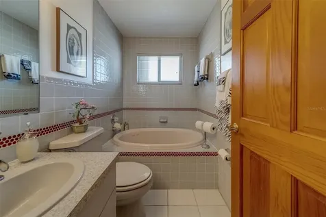 17606 Lee Avenue Redington Shores FL 33708