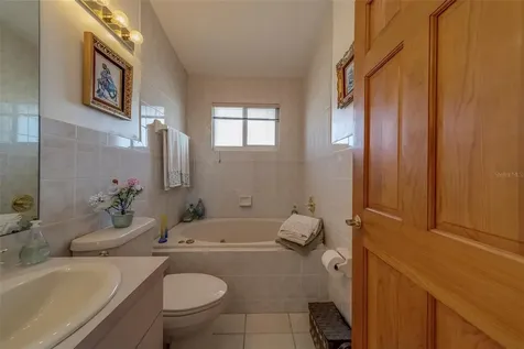 17606 Lee Avenue Redington Shores FL 33708