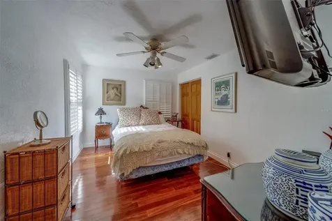 17606 Lee Avenue Redington Shores FL 33708
