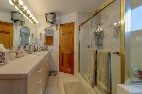 17606 Lee Avenue Redington Shores FL 33708