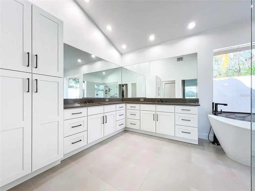 3362 Charles Macdonald Drive Sarasota FL 34240