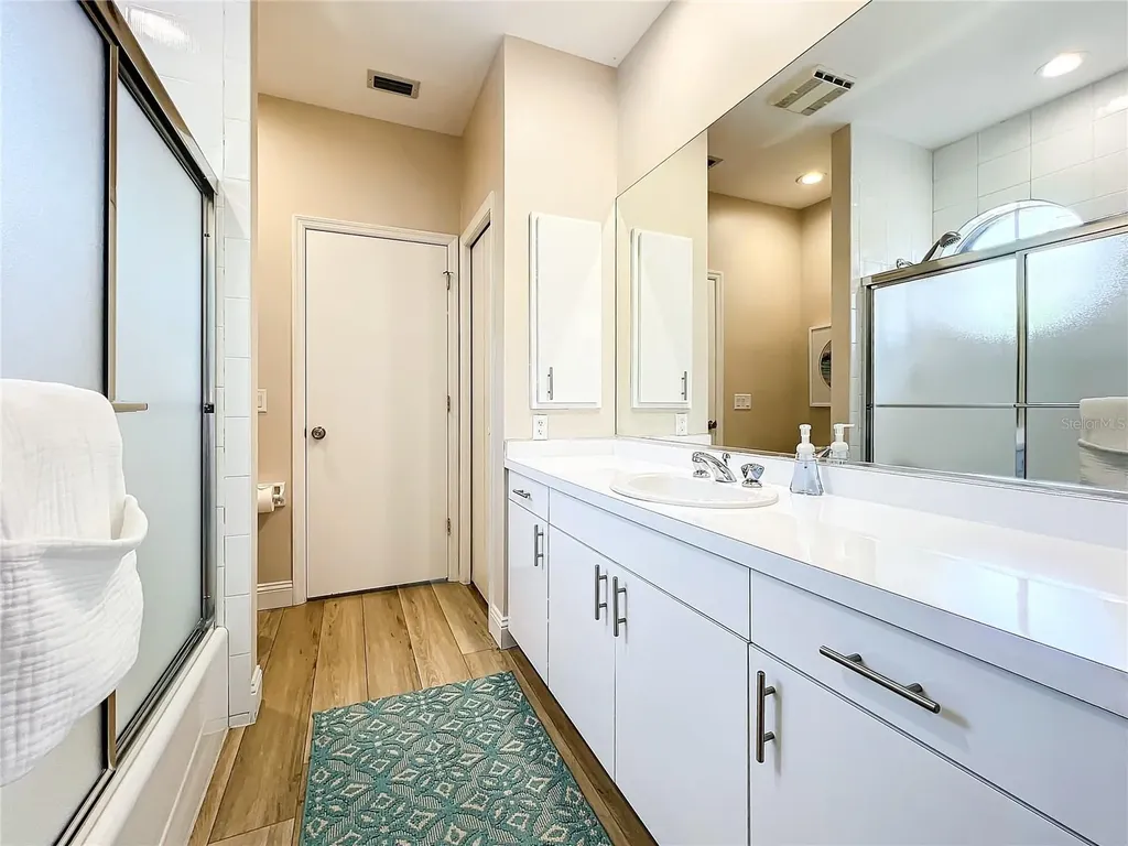3362 Charles Macdonald Drive Sarasota FL 34240