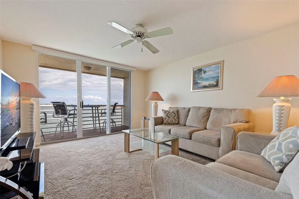 6105 Bahia Del Mar Circle St Petersburg FL 33715