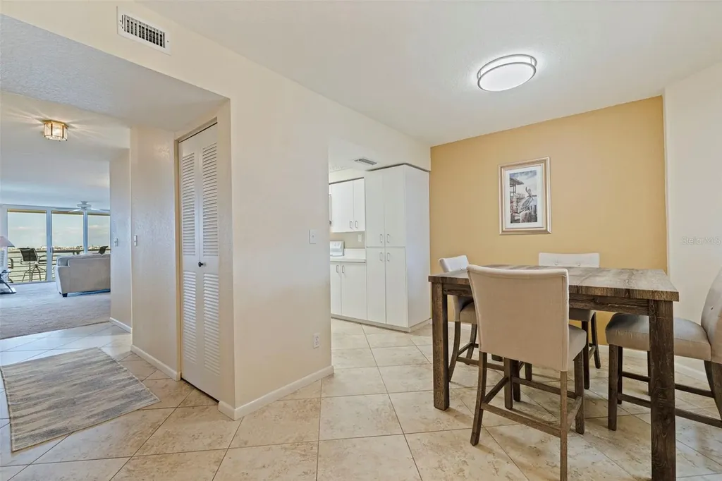 6105 Bahia Del Mar Circle St Petersburg FL 33715