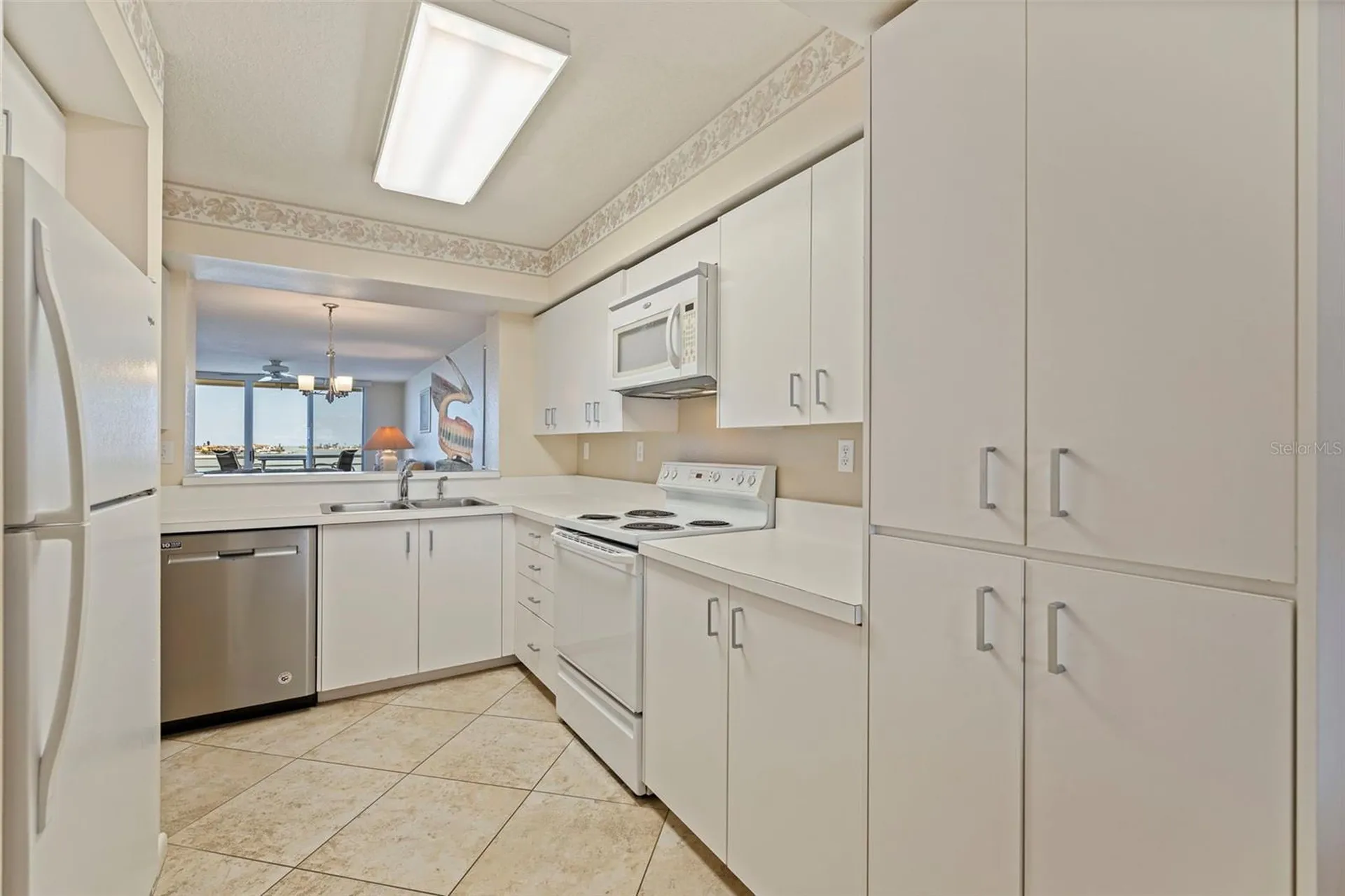6105 Bahia Del Mar Circle St Petersburg FL 33715