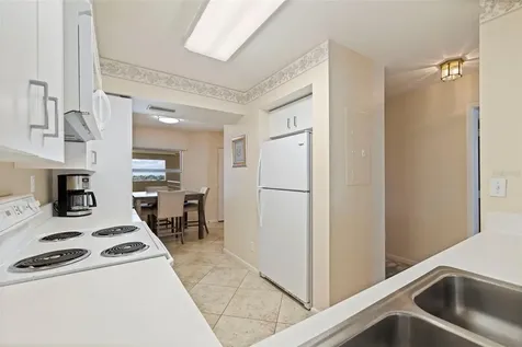 6105 Bahia Del Mar Circle St Petersburg FL 33715