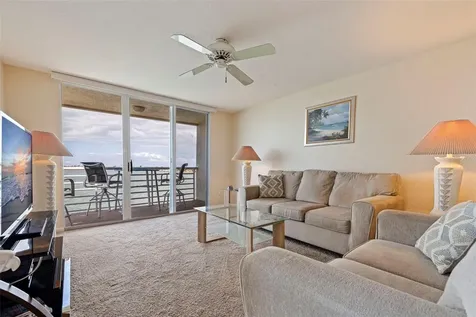 6105 Bahia Del Mar Circle St Petersburg FL 33715