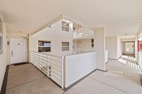 6105 Bahia Del Mar Circle St Petersburg FL 33715