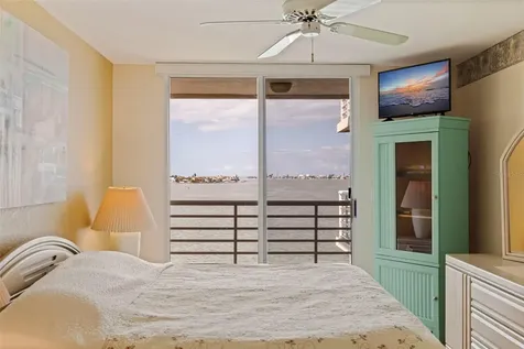 6105 Bahia Del Mar Circle St Petersburg FL 33715