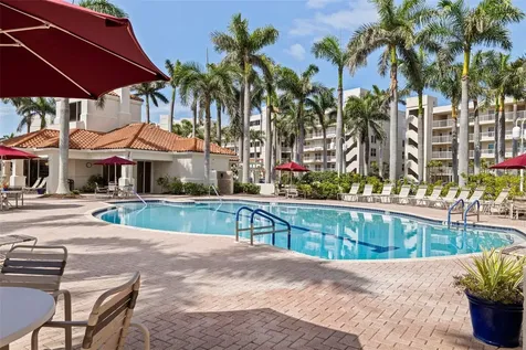 6105 Bahia Del Mar Circle St Petersburg FL 33715