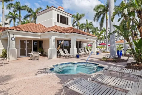 6105 Bahia Del Mar Circle St Petersburg FL 33715