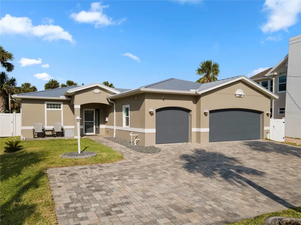 725 N Grandview Avenue Daytona Beach FL 32118