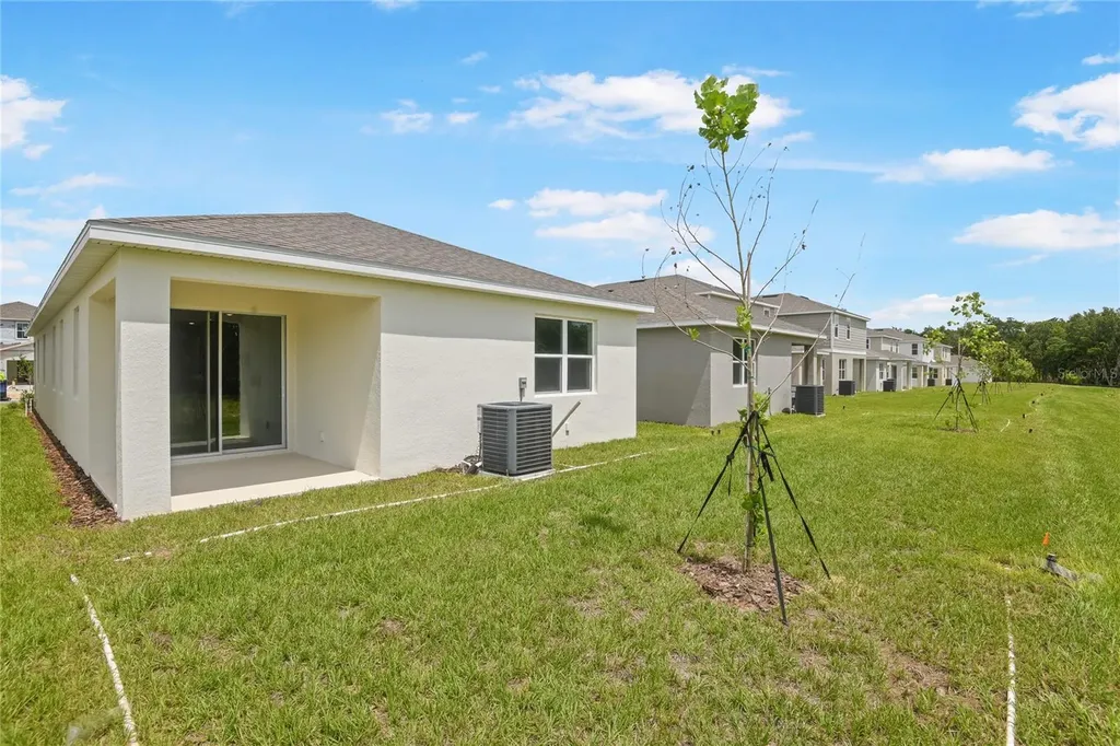 749 Lake Dell Avenue Dundee FL 33838