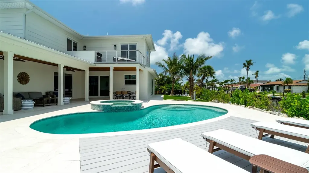 603 Emerald Lane Holmes Beach FL 34217