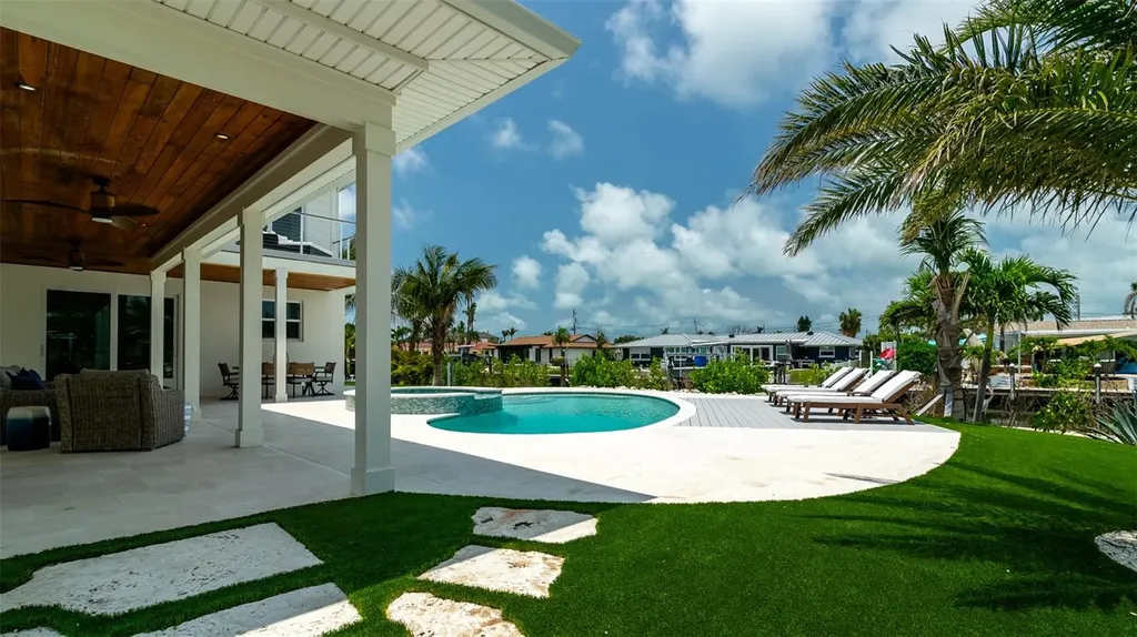 603 Emerald Lane Holmes Beach FL 34217
