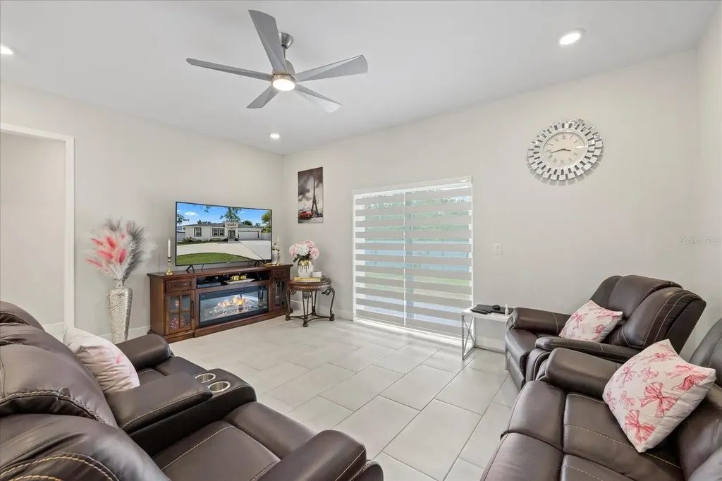 19212 Sunlake Boulevard Lutz FL 33558