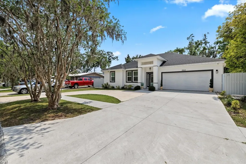 19212 Sunlake Boulevard Lutz FL 33558