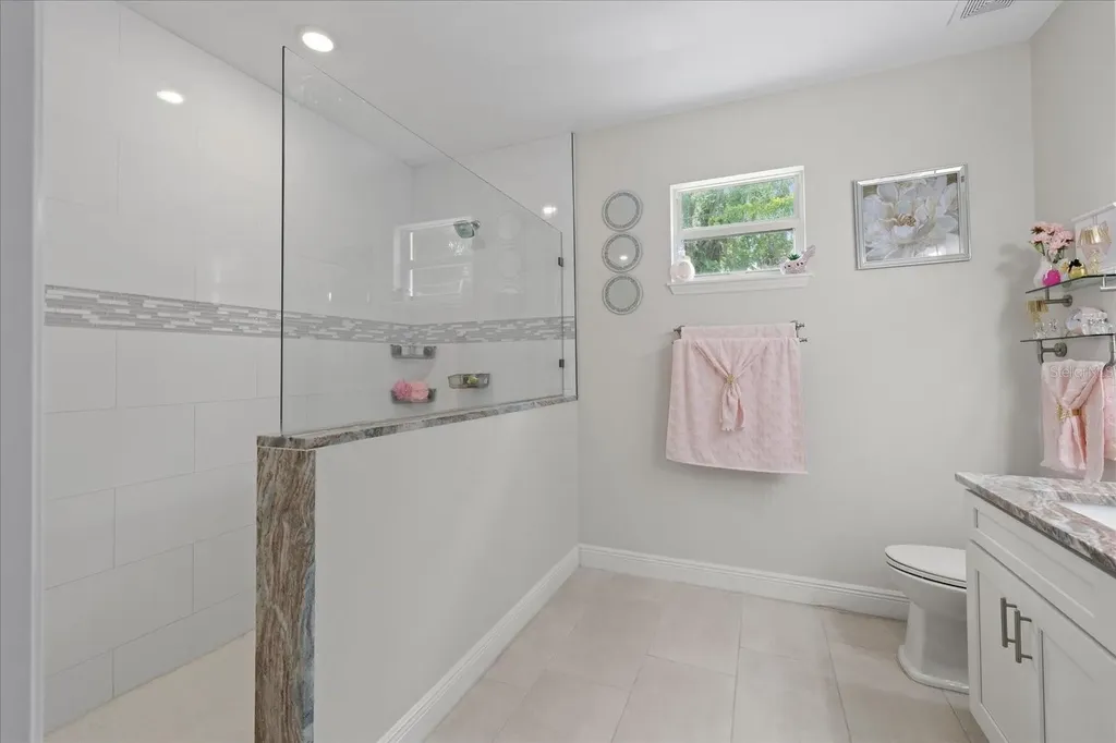 19212 Sunlake Boulevard Lutz FL 33558