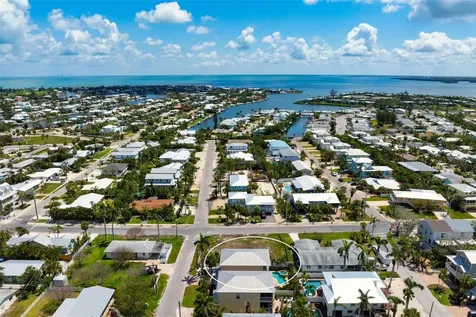 215 65th Street Holmes Beach FL 34217