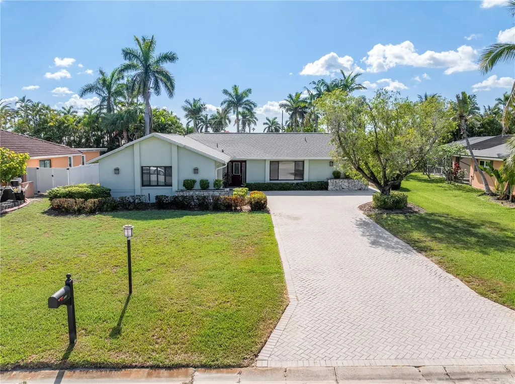 5240 Fairfield Drive Fort Myers FL 33919