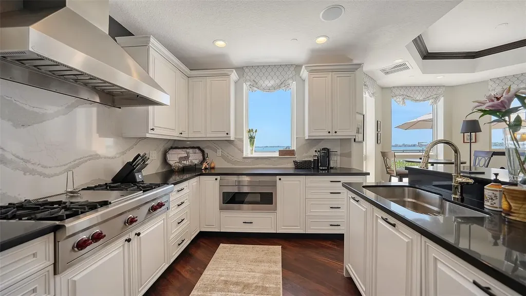 420 Golden Gate Point Sarasota FL 34236