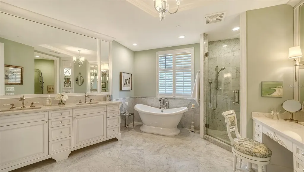 420 Golden Gate Point Sarasota FL 34236