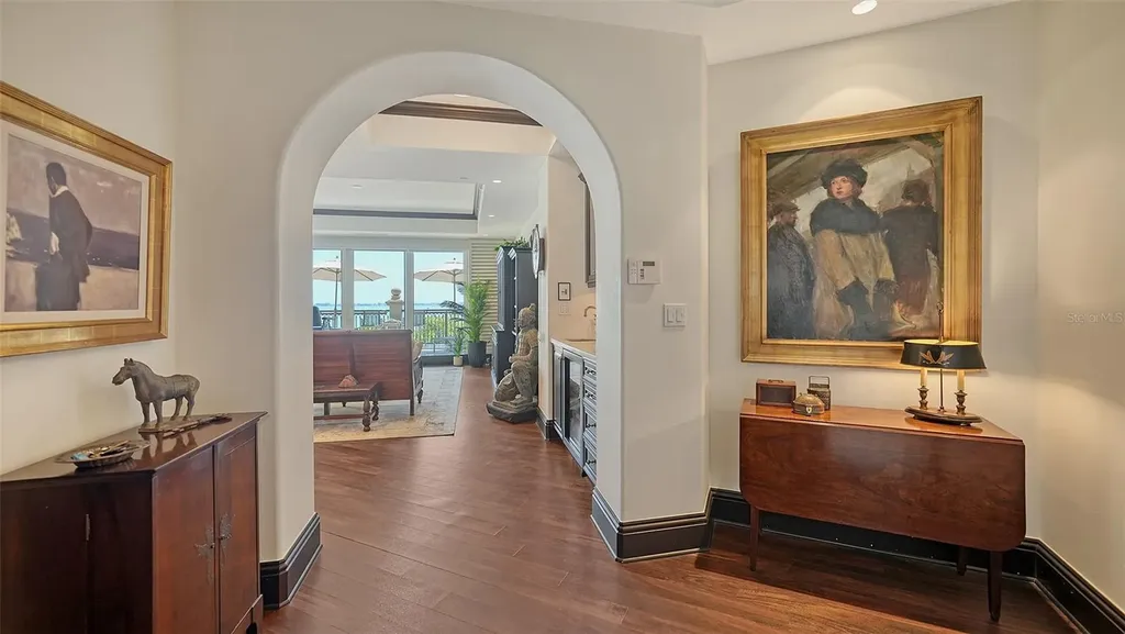 420 Golden Gate Point Sarasota FL 34236