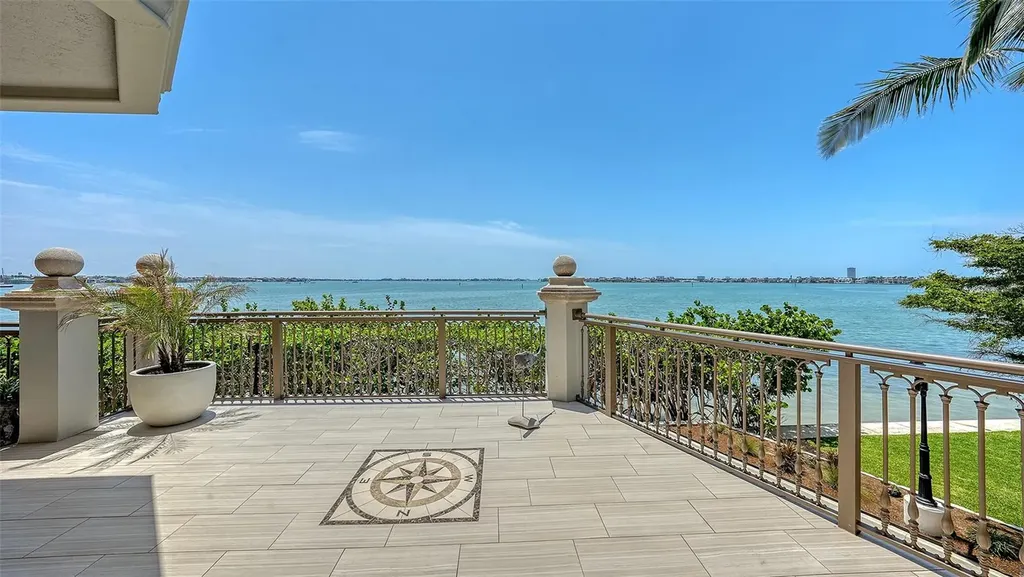 420 Golden Gate Point Sarasota FL 34236